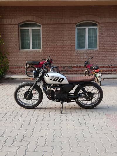 Honda CD100 Cafe Racer