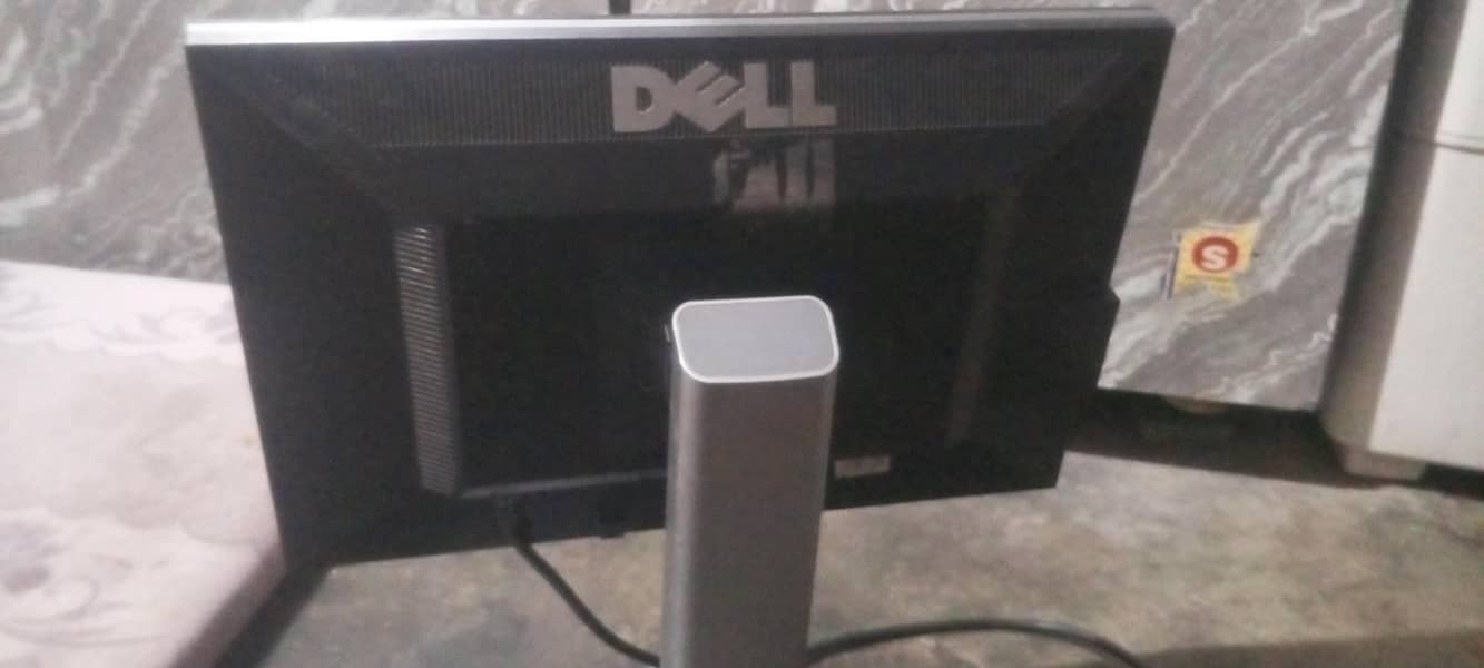monitor 2