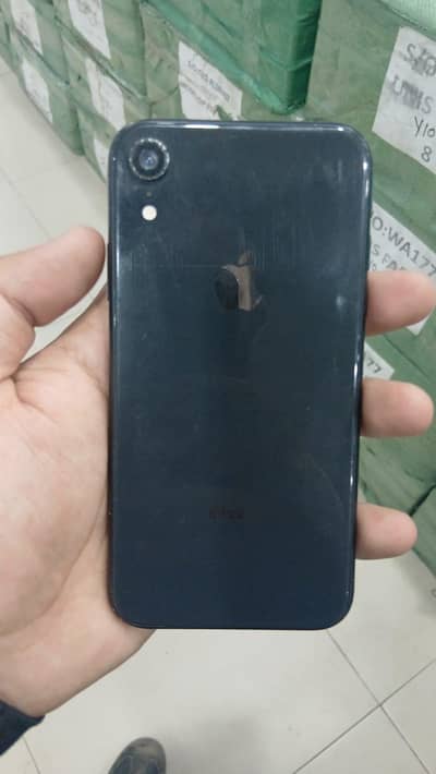Apple iPhone XR