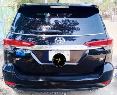 Toyota Fortuner V 2020
