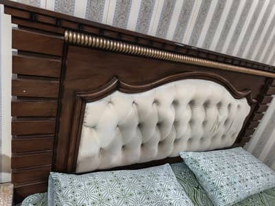 Premium Quality Wooden Double Bed,Side Table&Dressing Table for Sale