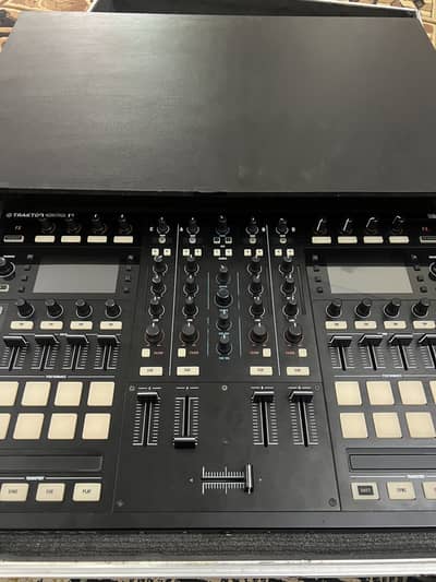 Traktor kontrol s8 dj controller/ dj mixer