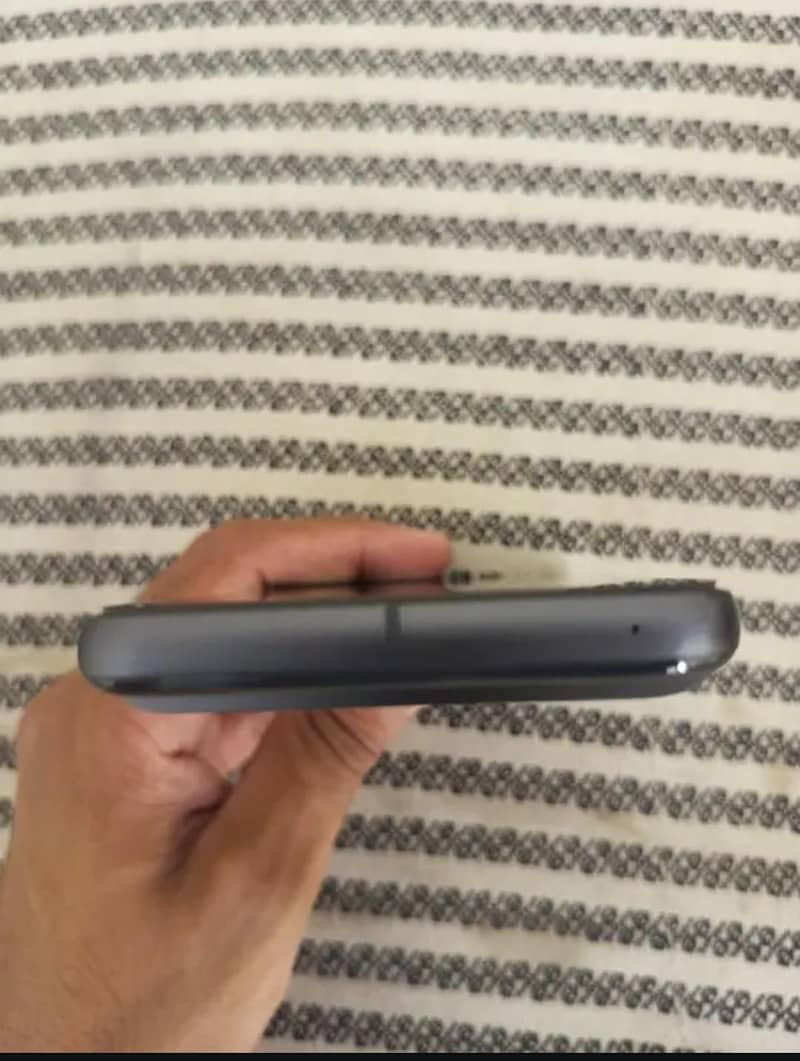 Google Pixel 8 2