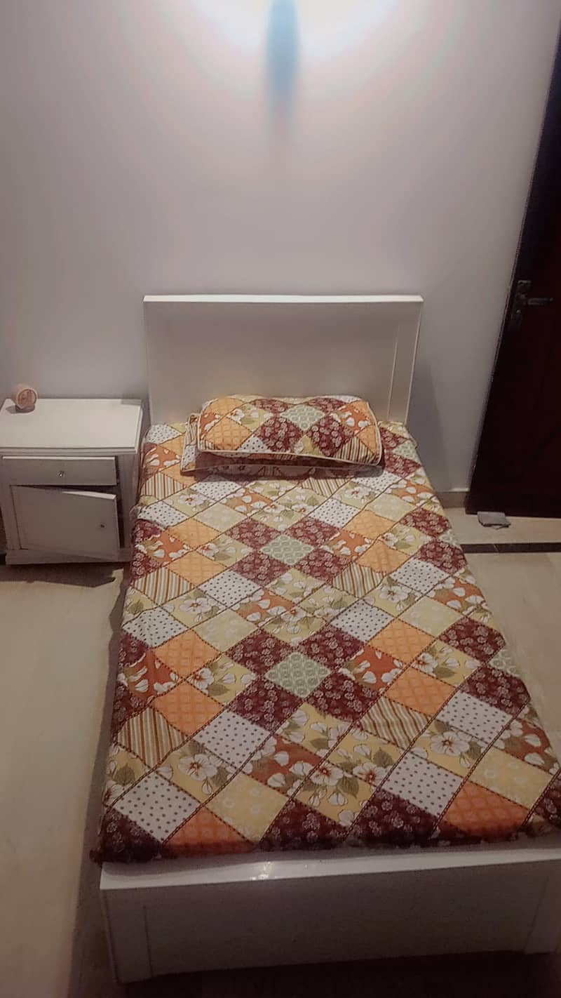 single bed fresh condition 2