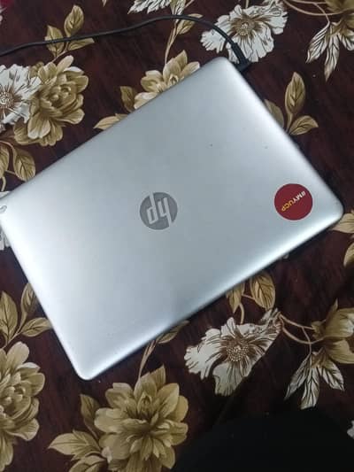 Hp Probook 8 GB - 128 GB