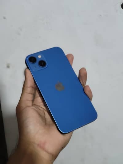Apple iPhone 13