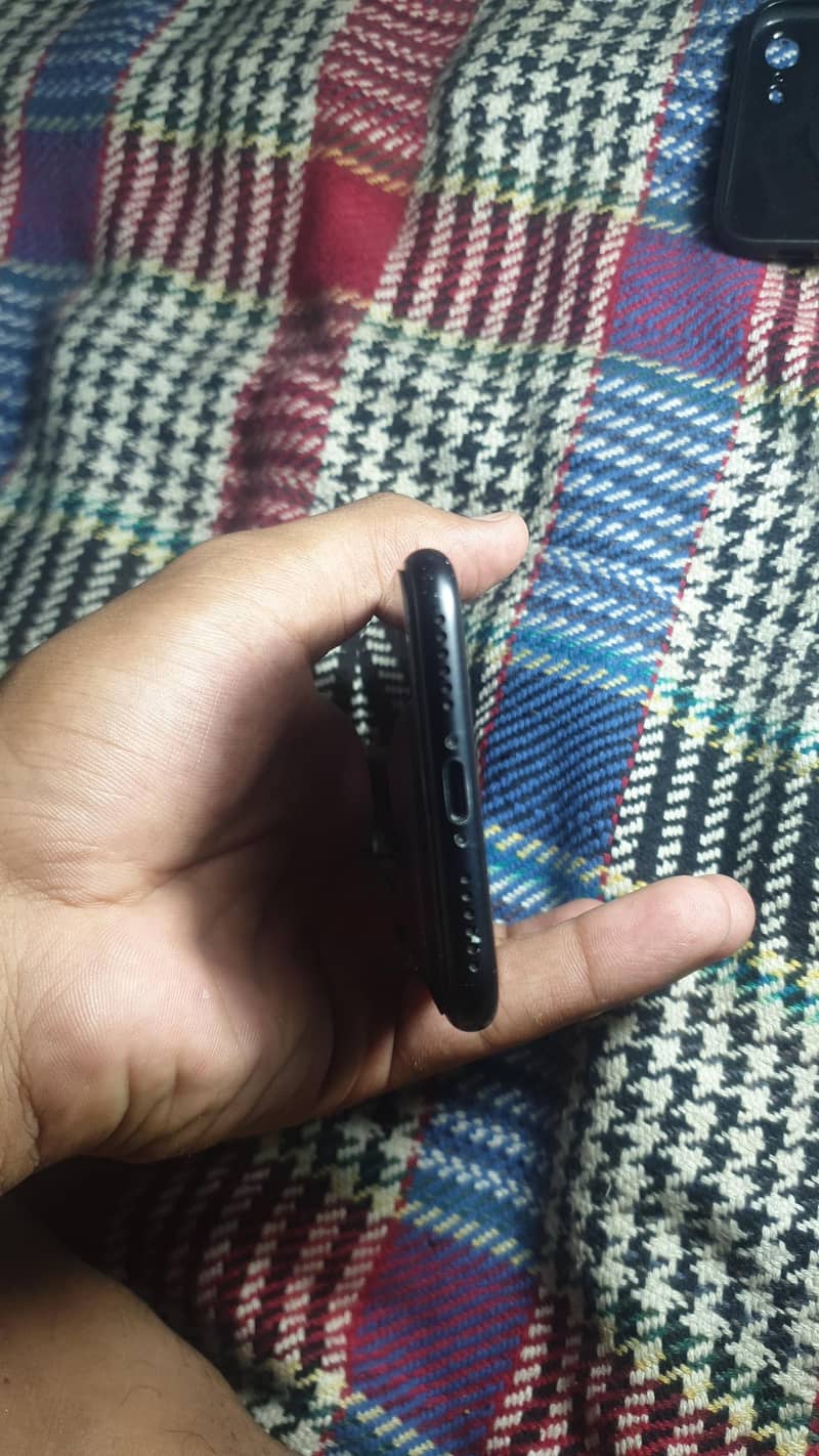 Apple iPhone 7 5