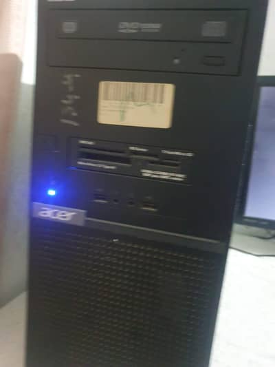 Core i7 4790 for sale with all acescoeries without lcd