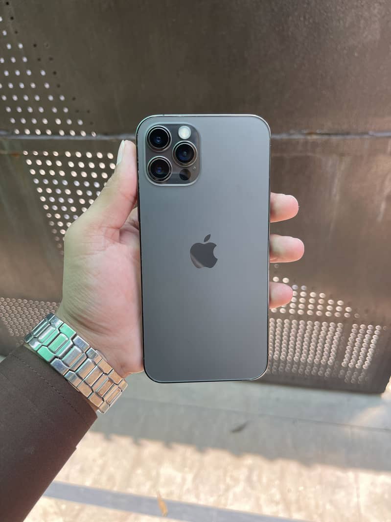 iPhone 12 Pro 0