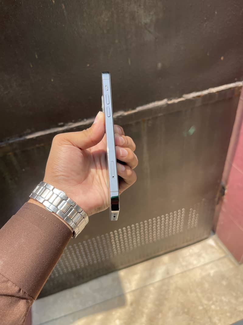iPhone 12 Pro 6
