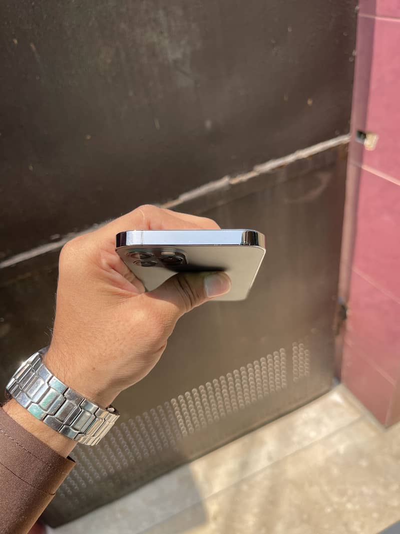 iPhone 12 Pro 8