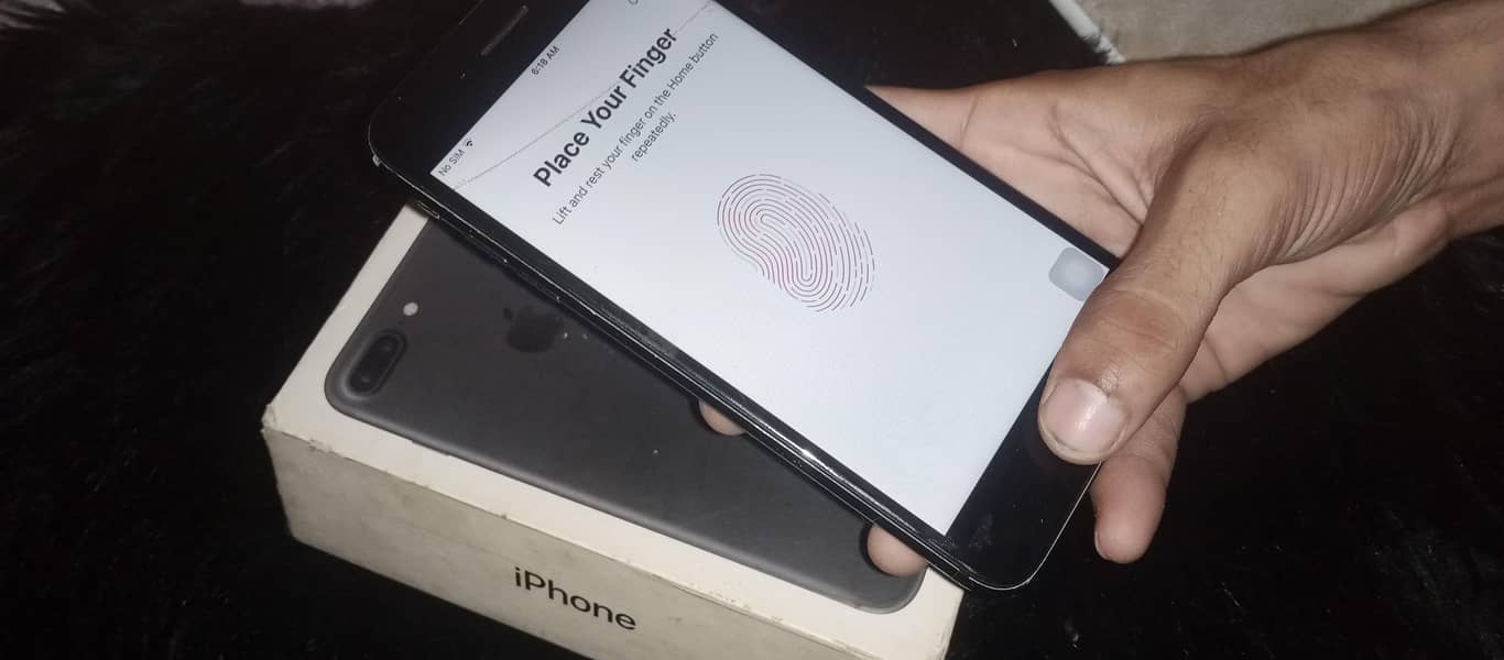 Apple iPhone 7 Plus 2