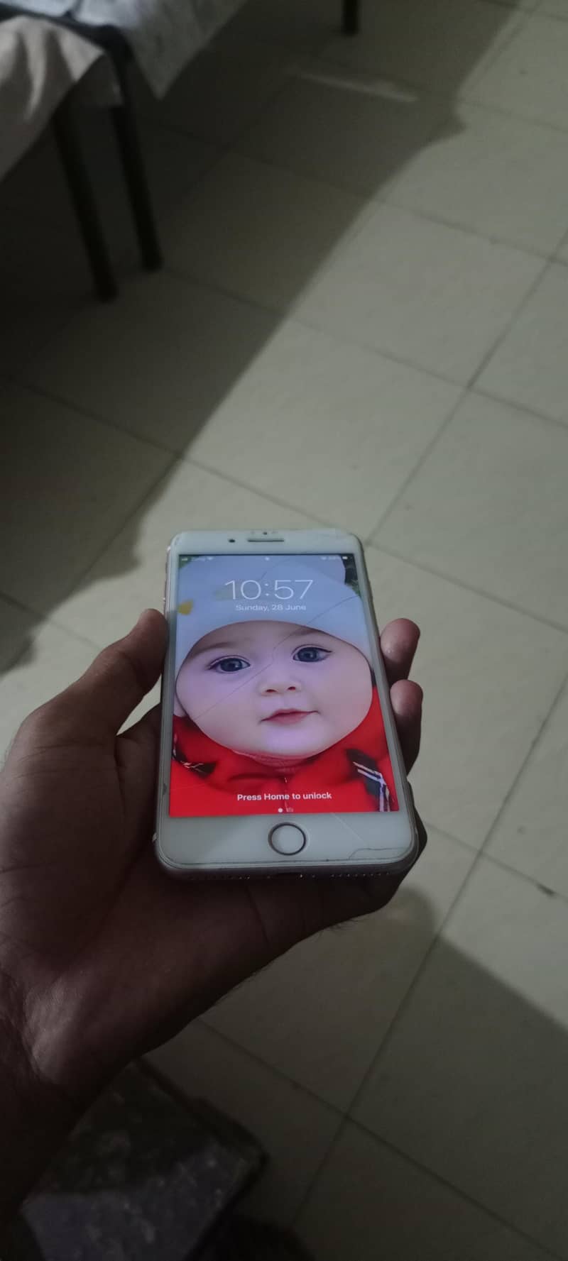 Apple iPhone 7 Plus 0