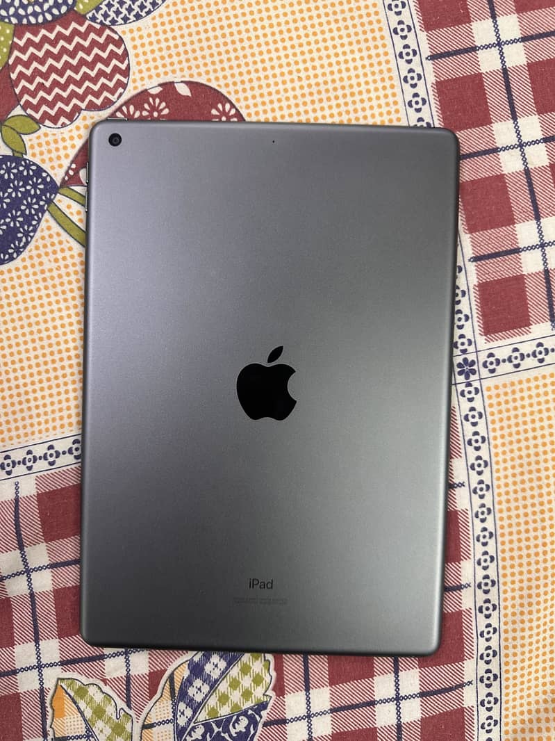 iPad 7 4