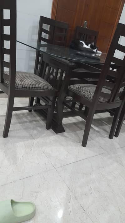 dining table pure wood with 6 chairs