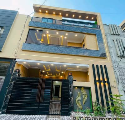 On Excellent Location 1125 Square Feet House In Lahore Is Available For sale