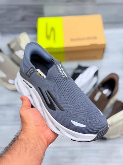 Skechers Swirl Tech