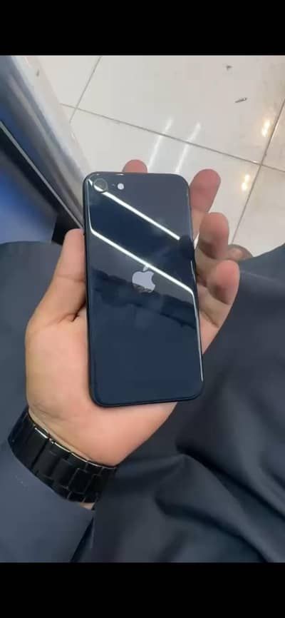 Apple iPhone SE3 new condition 64 GB not anyone sartch