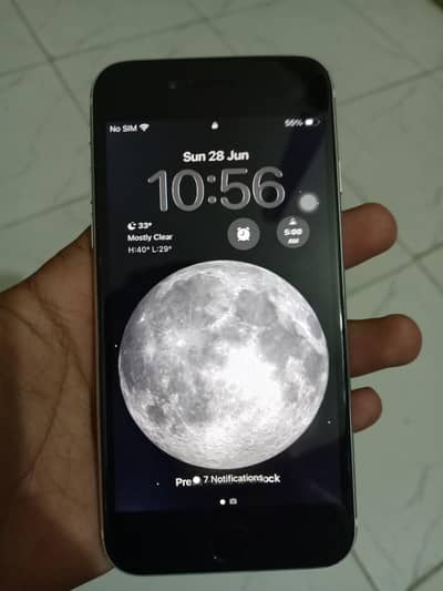 Apple iPhone SE