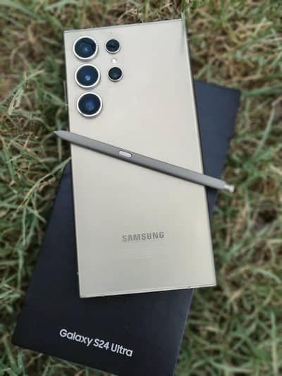 Samsung Mobile S24 Ultra 03165396924