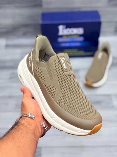 Skechers Arch Fit Memory Foam