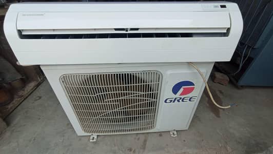 Gree 1 Ton split Ac Non Inverter