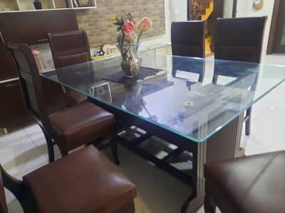 Dinning table for sale