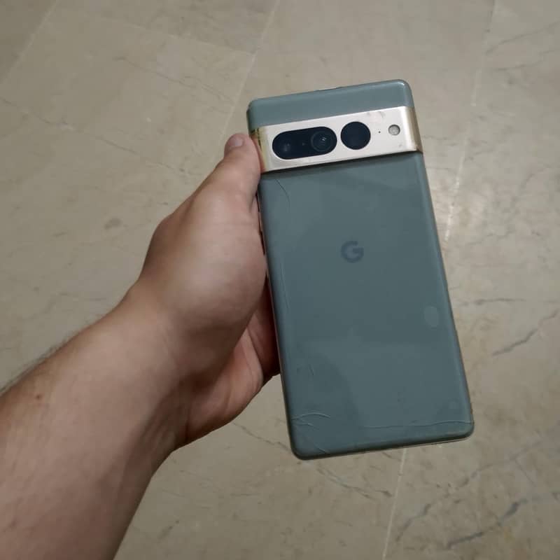 Google Pixel 7 Pro 6