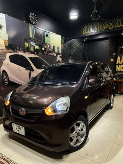Daihatsu Mira 2012