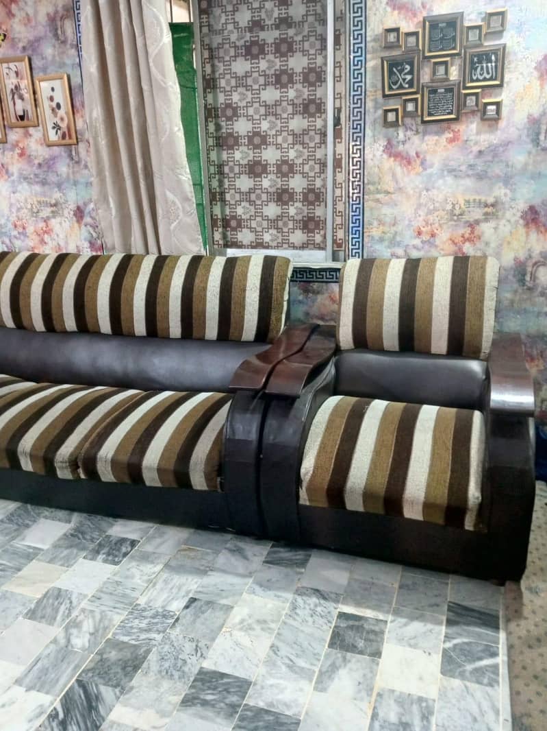 7 seaters sofa 4