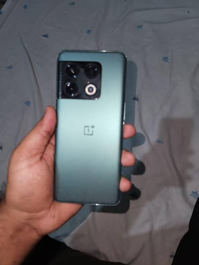 One Plus 10 Pro