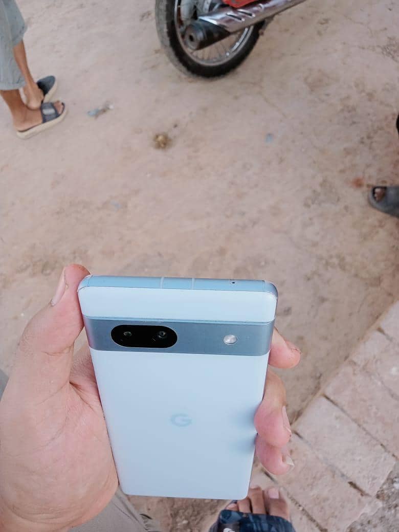 Google Pixel 7a 3