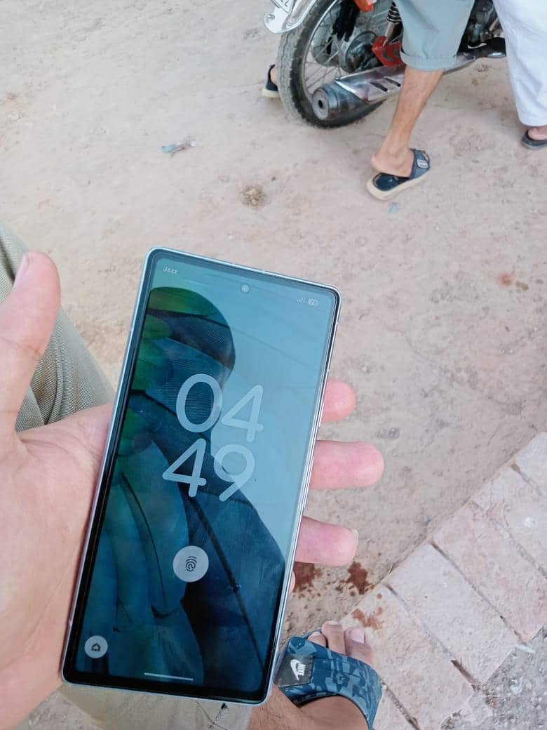 Google Pixel 7a 4