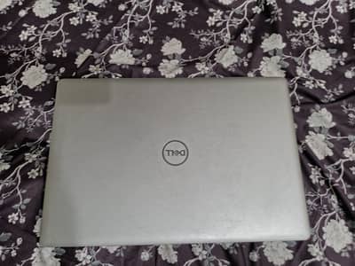 Dell Inspiron 5570 - Core i5, 8GB RAM, 15.6" Screen