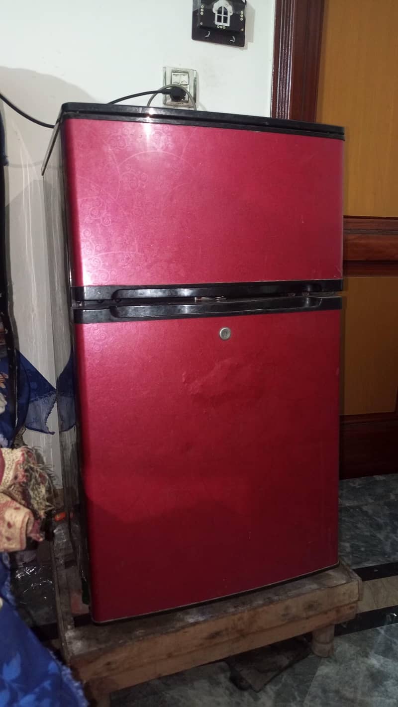 small fridge 1