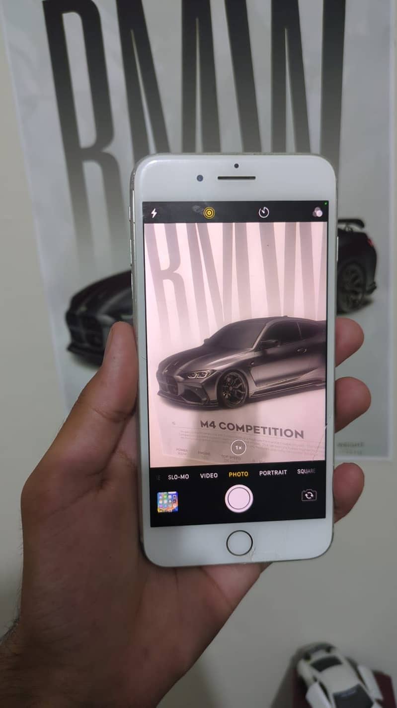Apple iPhone 8 Plus 8
