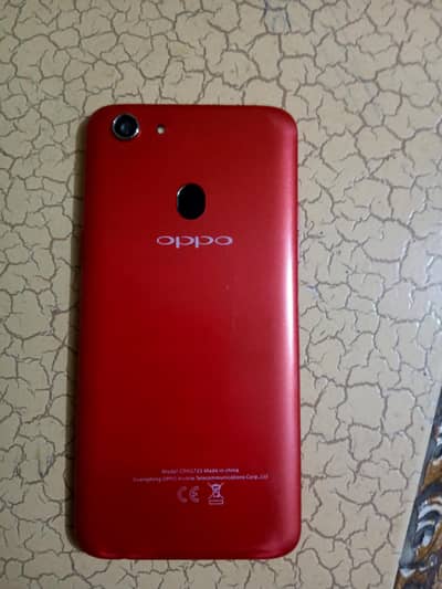 oppo f5  4gb ram. 32gb rom