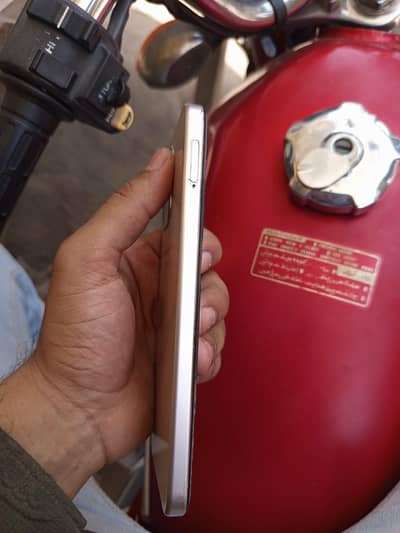 OPPO A6
