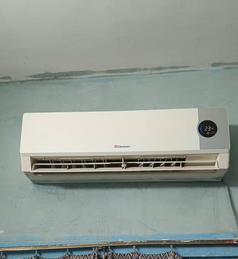 Dawlance split working AC 0