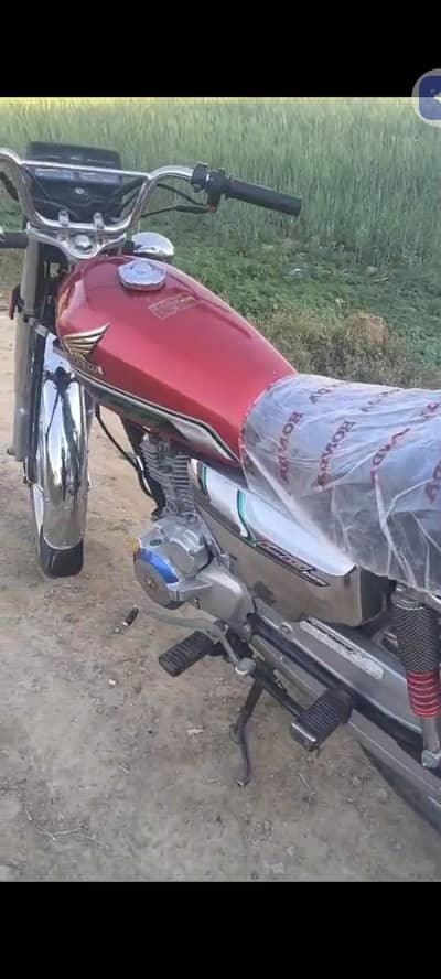 Honda 125 cc bike 2023 model WhatsApp 03 29 35 54 424