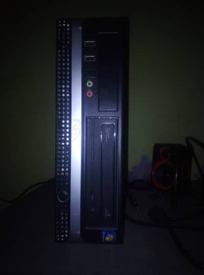 4gb ram 120ssd Prosser Intel i3  2nd gen full setup without monitor