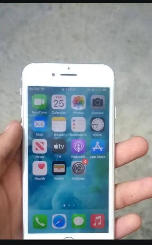 Apple iPhone 7 1