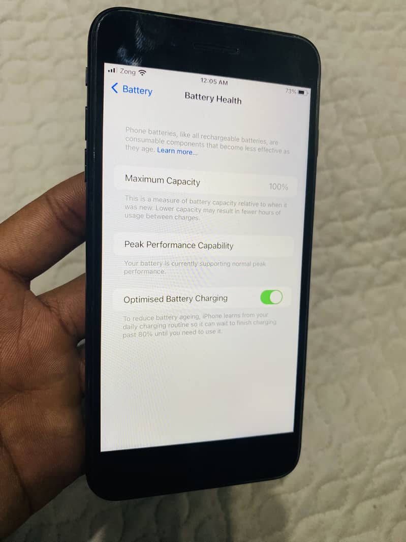 Apple iPhone 7 Plus 2