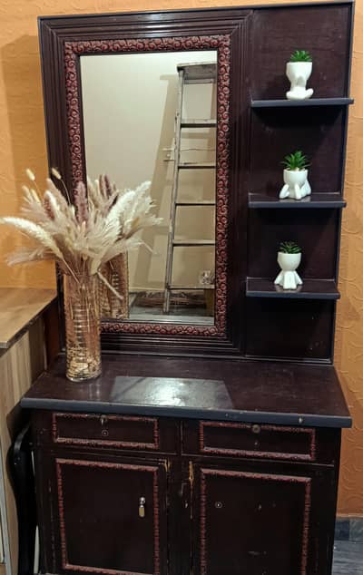Dressing table