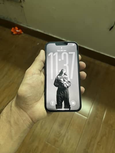 Apple iPhone 13 - Water Pack