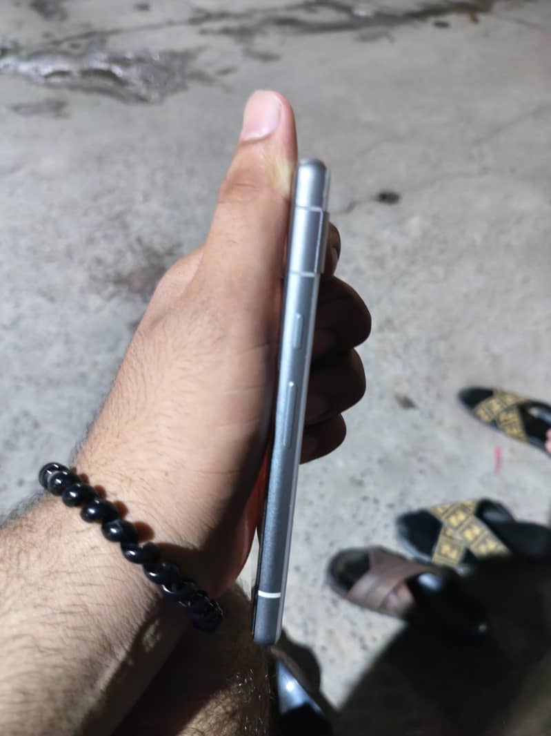 Google Pixel 7a 1