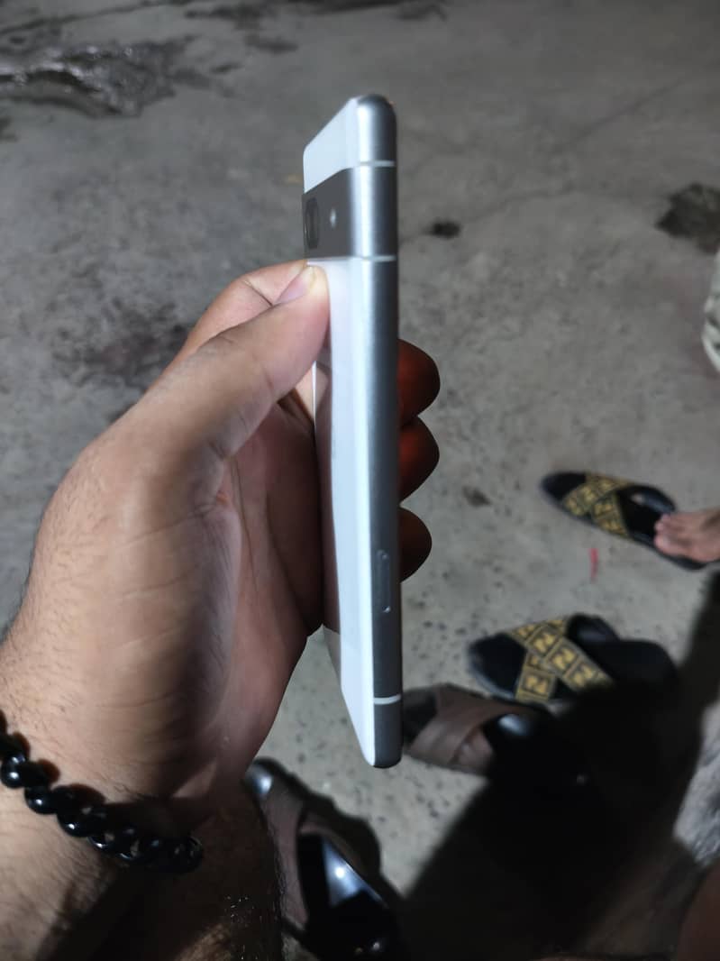Google Pixel 7a 3