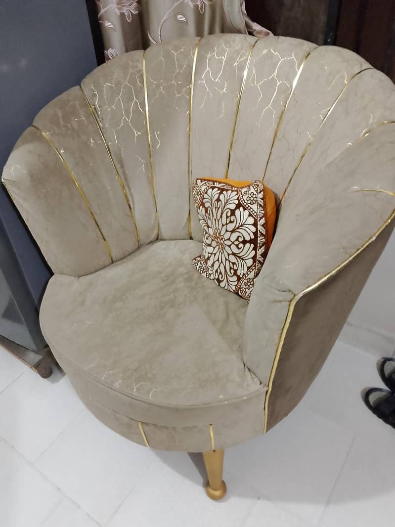 five sit sofa 1
