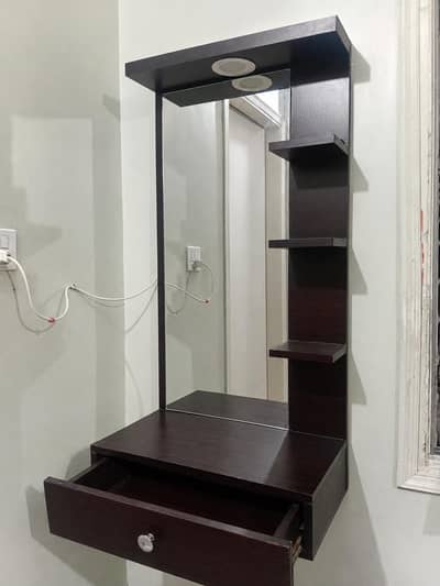 dressing with drawer and attached light bulb (white)