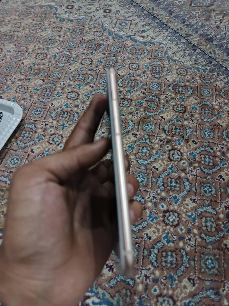 iPhone 8 plus 3